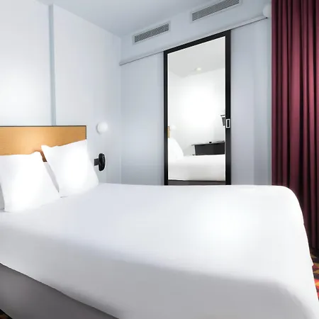 Hotel Libertel Canal Saint Martin Parigi
