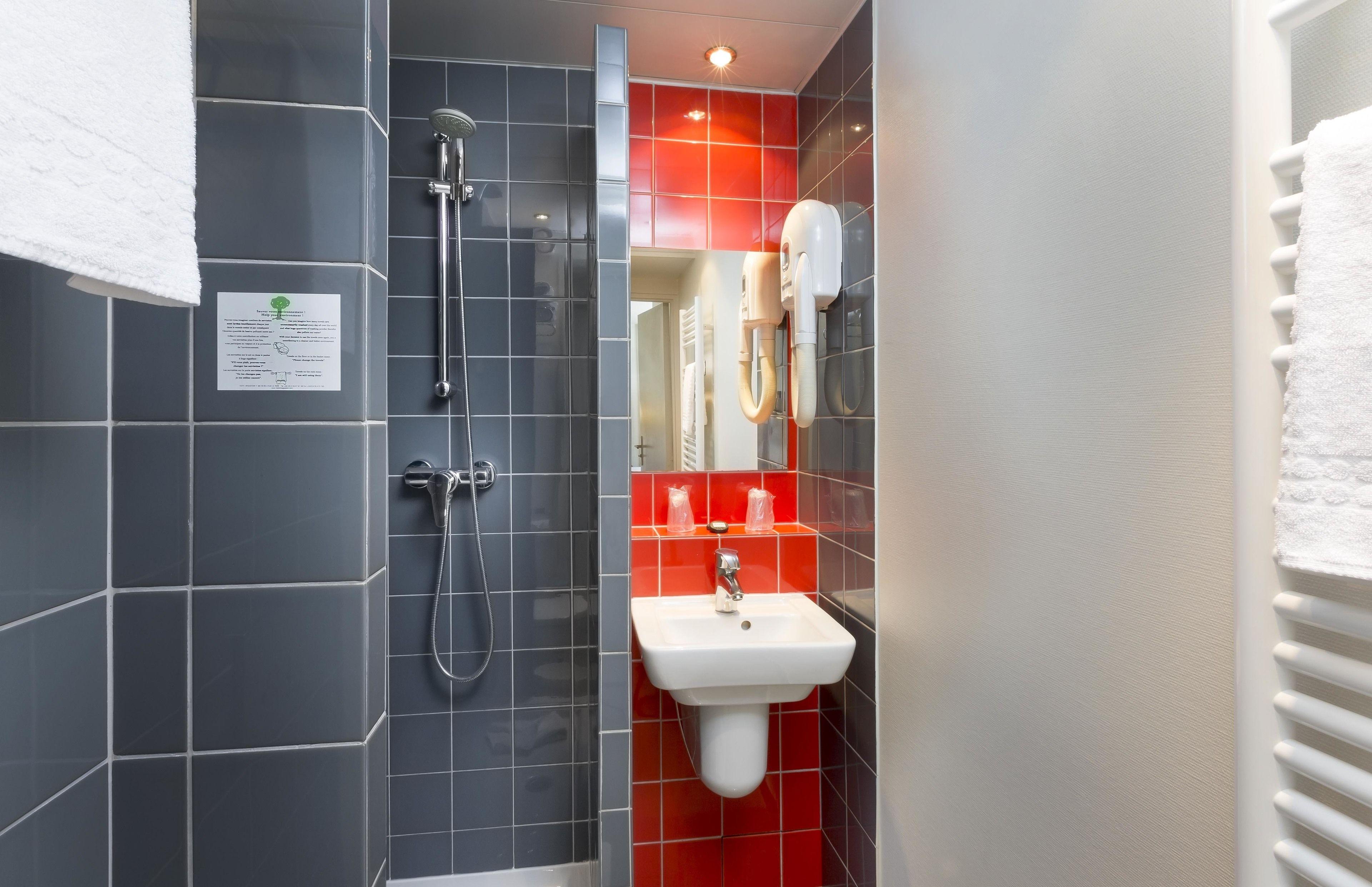 Libertel Canal Saint Martin